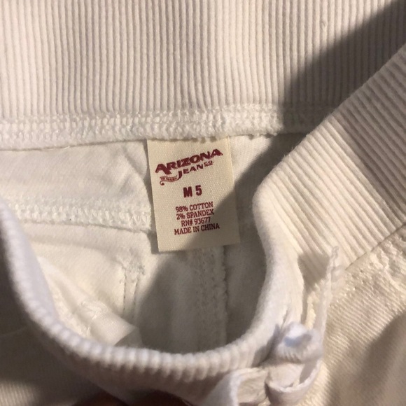 Lot of 3 girls 5T bottoms. - Picture 3 of 5